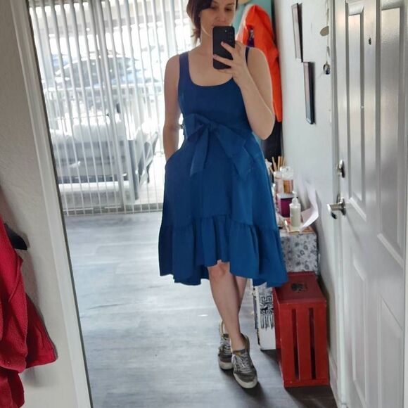 Badgley Mischka Dresses & Skirts - Badgley Mischka hi-lo tie front dress